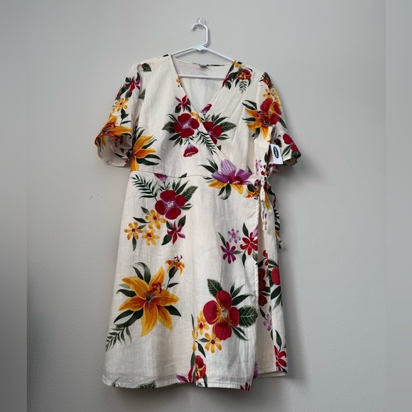 Waist-Difined Bell-Sleeve Faux-Wrap Dress for Women, white floral, Size L - Picture 3 of 12